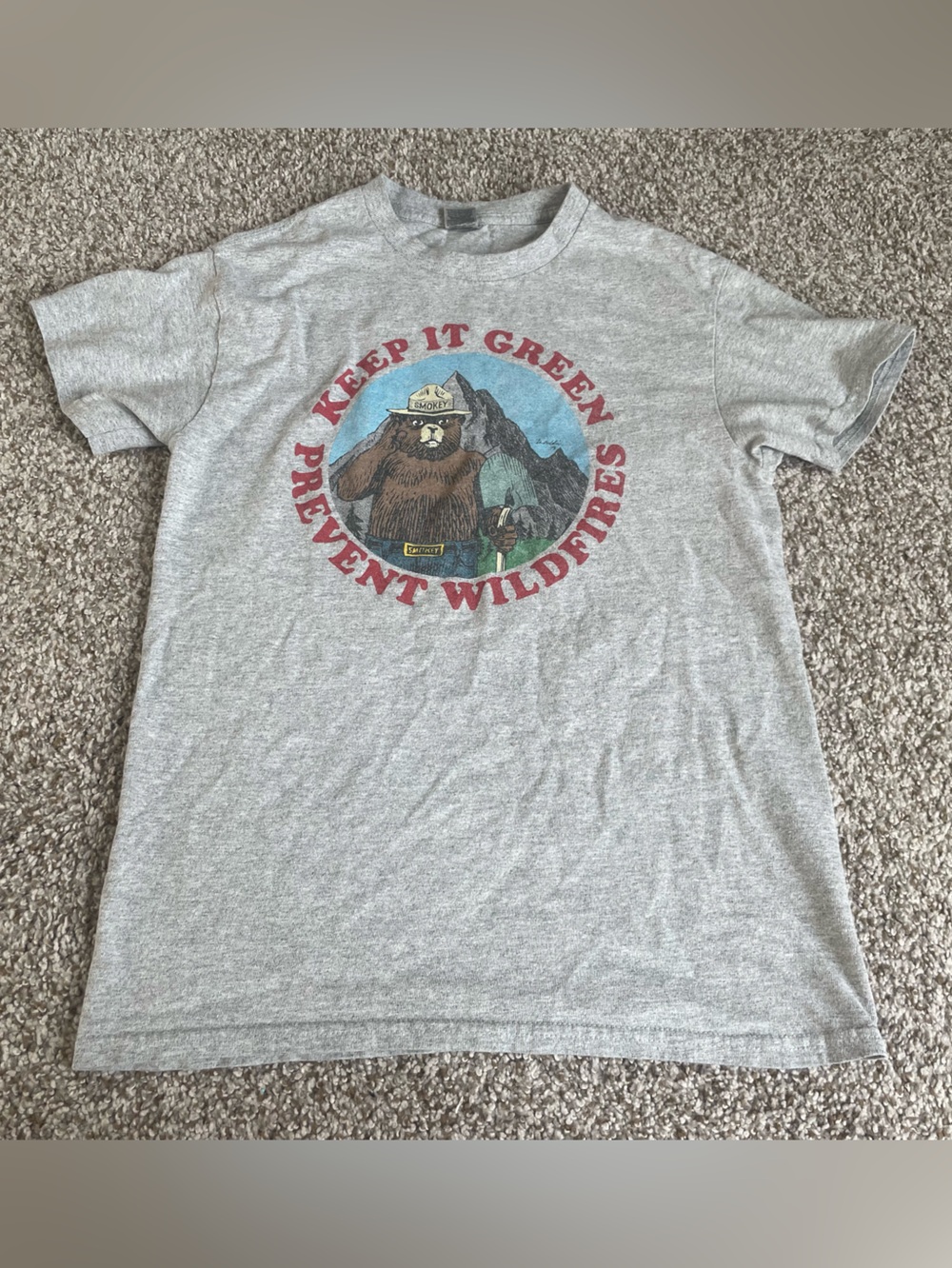 Smokey Bear Keep it Green Prevent Wildfires Tshirt Small